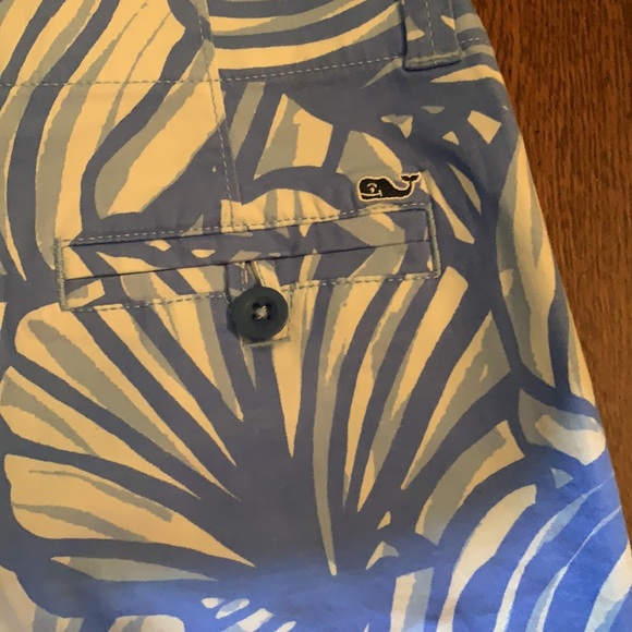 Vineyard Vines shorts - Picture 5 of 5